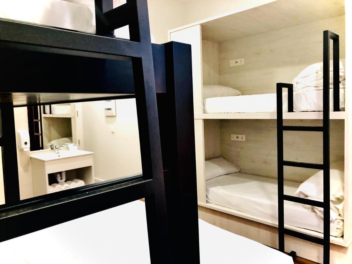 Quartier Leon Hostel Jabalquinto エクステリア 写真